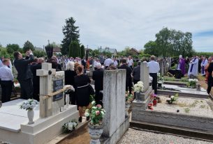 Horváth János plébános temetése Geszteréden