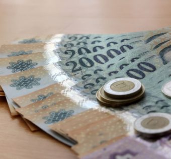 Szeged, forint, pénz, illusztráció, gazdaság, infláció